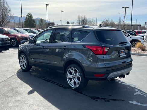 Used 2019 Ford Escape Titanium image 11