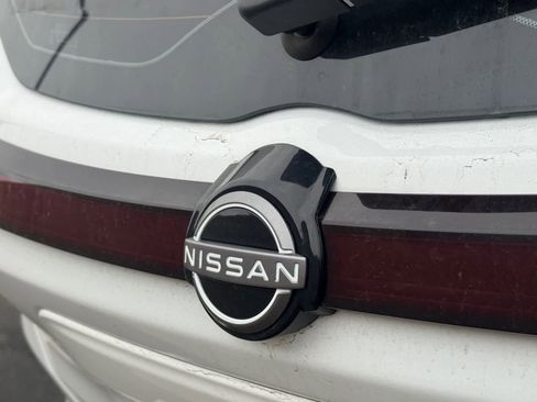 Used 2025 Nissan Kicks Play S image 9