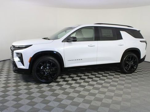 New 2026 Chevrolet Traverse RS image 2