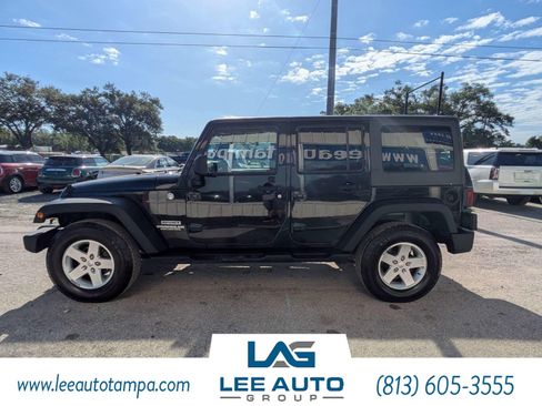 Used 2012 Jeep Wrangler Unlimited Sport AWD/4WD image 6