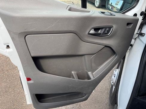 Used 2022 Ford Transit 250 Low Roof AWD image 15