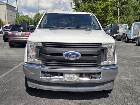 Used 2019 Ford F350 XL w/ Power Equipment Group AWD/4WD image 2