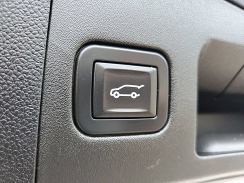 Used 2020 Cadillac XT4 Sport AWD/4WD image 13