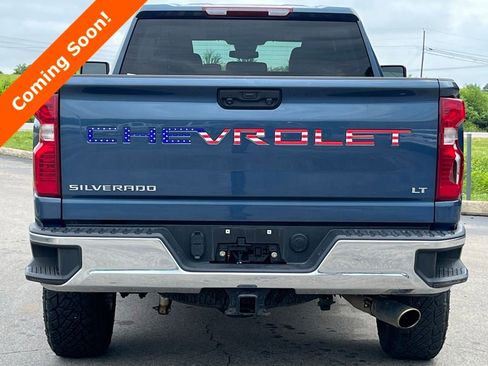 Used 2025 Chevrolet Silverado 2500 LT AWD/4WD image 3