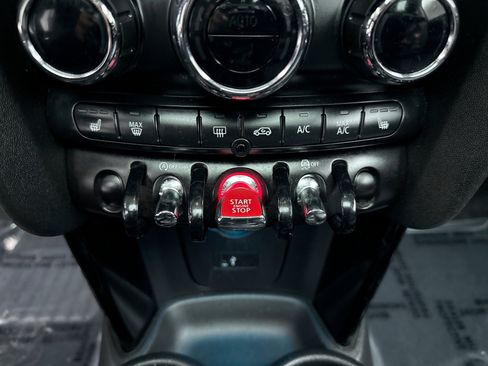 Used 2020 MINI Cooper 2-Door Hardtop image 20