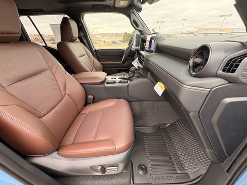 Used 2026 Toyota Land Cruiser w/ Premium Package image 31