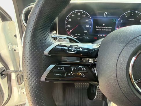 Certified 2024 Mercedes-Benz GLC 300 image 27