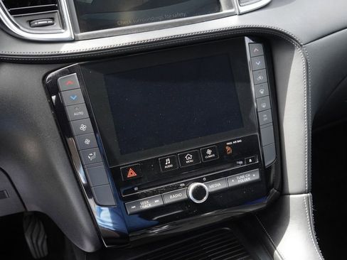 Used 2020 INFINITI QX50 Luxe FWD image 14