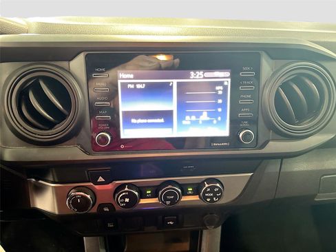 Used 2020 Toyota Tacoma SR w/ SX Package image 9