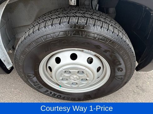 Used 2023 RAM ProMaster 2500 FWD image 13