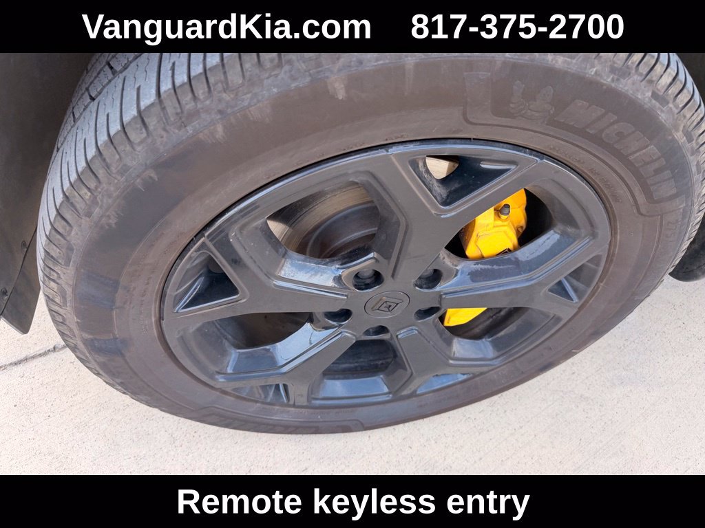 Used 2024 Rivian R1S Adventure Dual AWD/4WD image 8