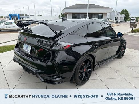 Used 2023 Honda Civic Type R image 16