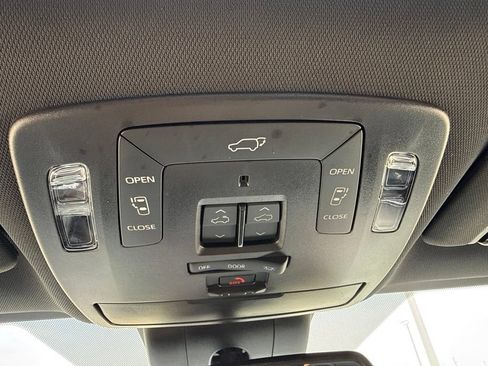 Certified 2025 Toyota Sienna Limited AWD/4WD image 19