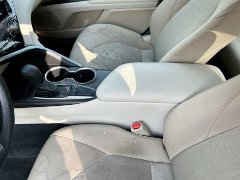 Used 2024 Toyota Camry LE FWD image 27