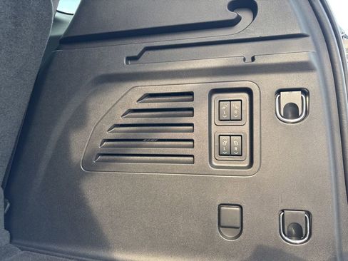 Used 2024 Chevrolet Traverse RS w/ LPO, Floor Liner Package image 28