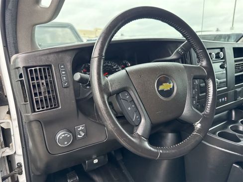 Used 2021 Chevrolet Express 2500 w/ Driver Convenience Package RWD image 5