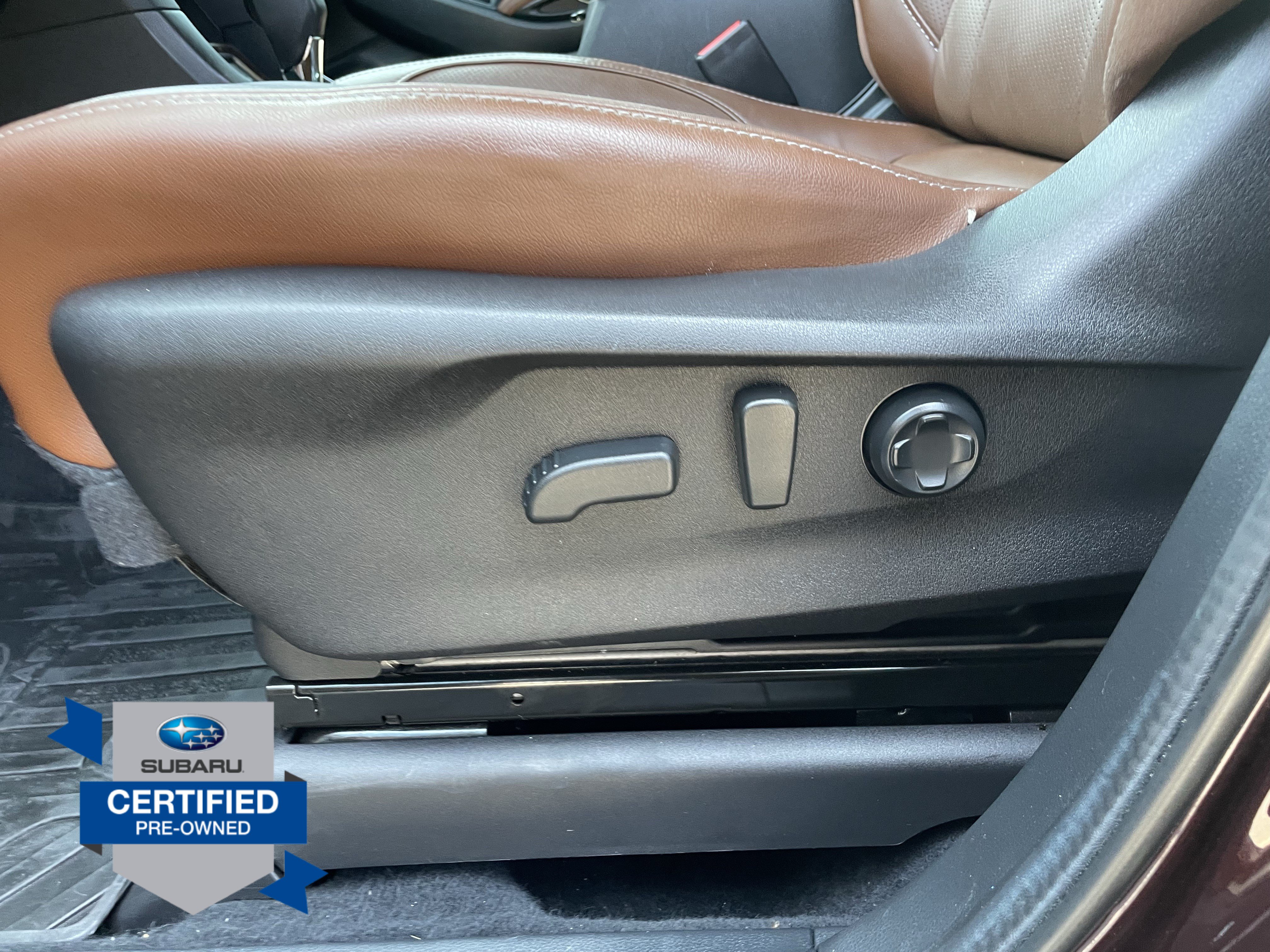 Used 2023 Subaru Ascent Touring AWD/4WD image 25