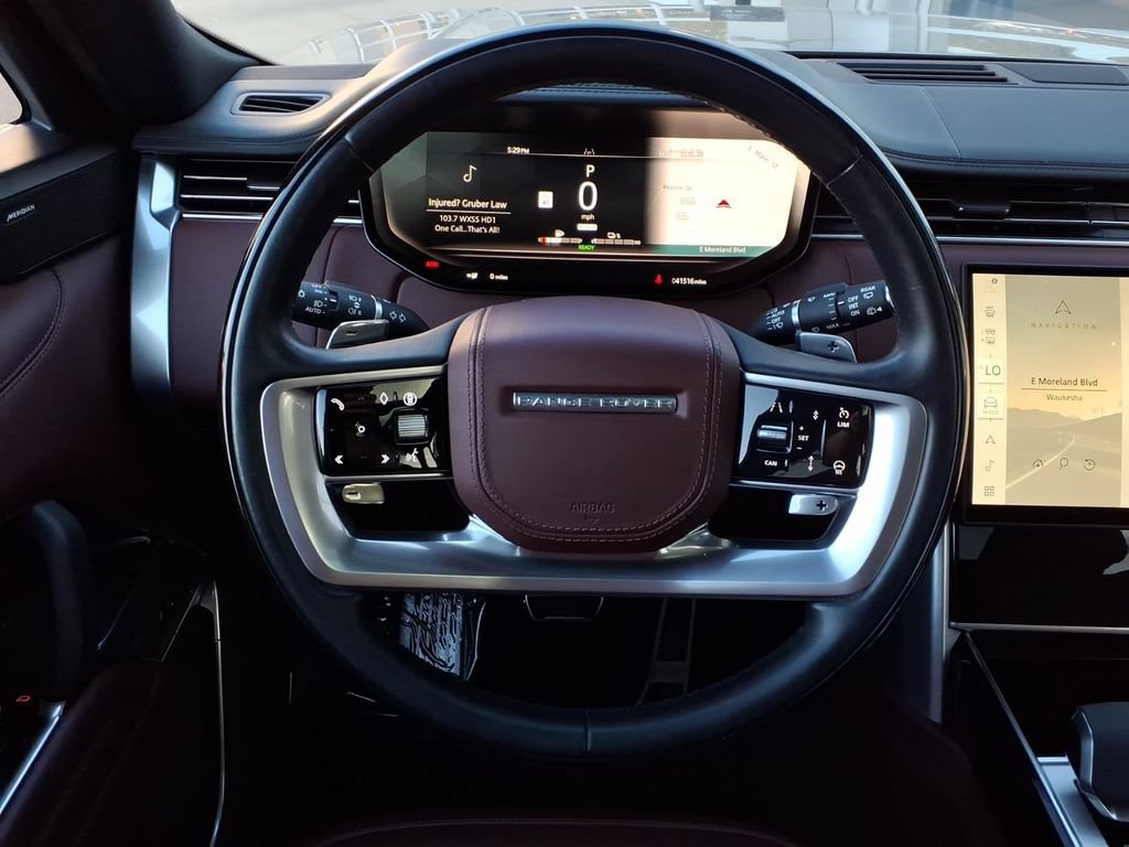 Certified 2025 Land Rover Range Rover SE AWD/4WD image 16