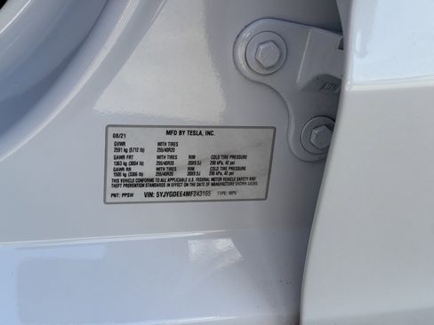 Used 2021 Tesla Model Y Long Range image 20