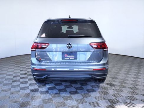 Used 2022 Volkswagen Tiguan SE image 7