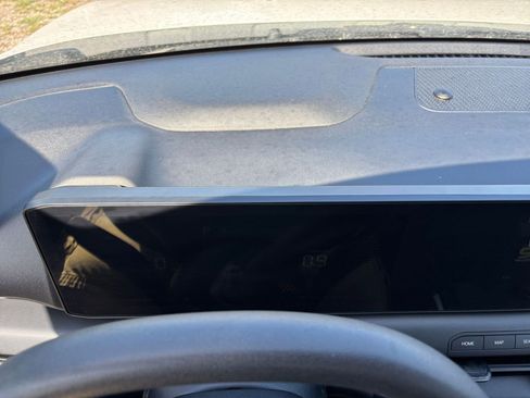 Used 2025 Kia K4 LXS image 36