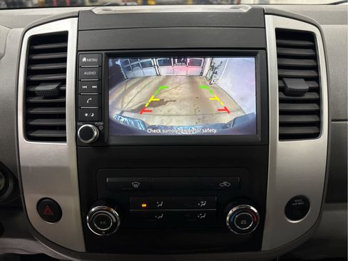 Used 2019 Nissan Frontier SV image 16