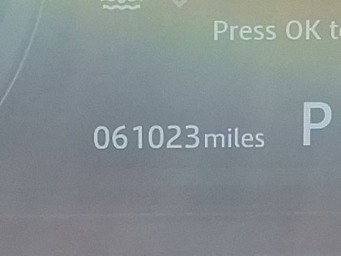 Used 2018 Jaguar F-PACE S image 21