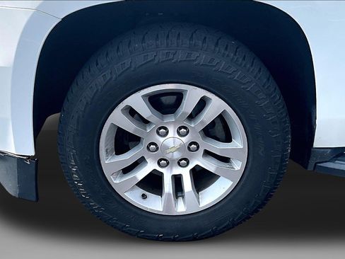 Used 2018 Chevrolet Tahoe LT AWD/4WD image 9