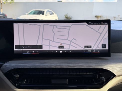 Used 2025 BMW 330i 330i w/ Premium Package image 28