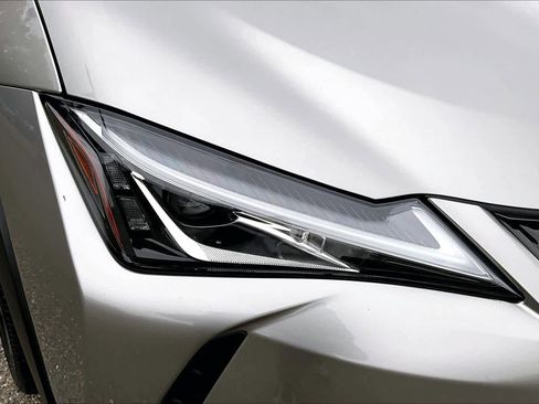 Used 2019 Lexus UX 250h w/ Premium Package image 27