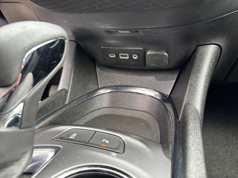 Used 2024 Chevrolet Malibu LT FWD image 27