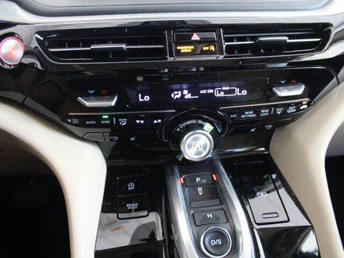Certified 2023 Acura MDX w/ Technology Package FWD image 12