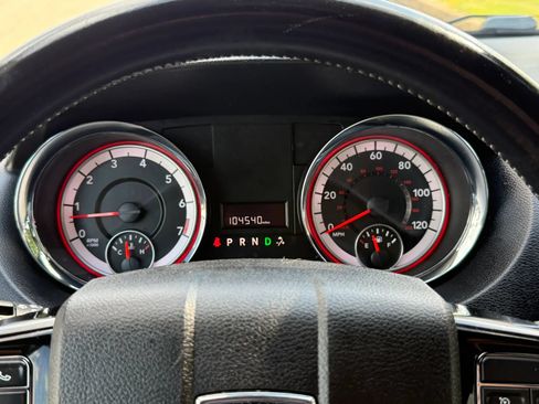 Used 2020 Dodge Grand Caravan SXT FWD image 35