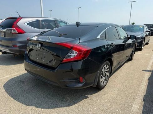 Used 2018 Honda Civic EX image 4