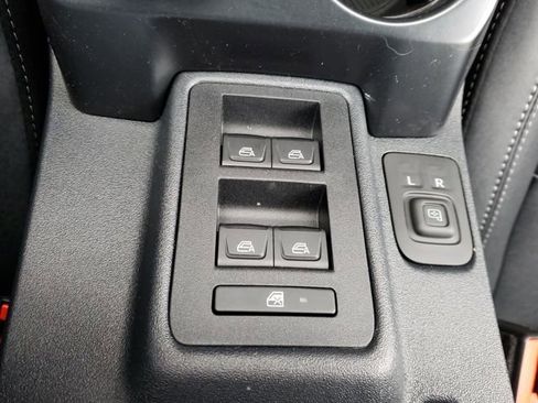 New 2025 Ford Bronco Big Bend w/ Black Appearance Package image 25