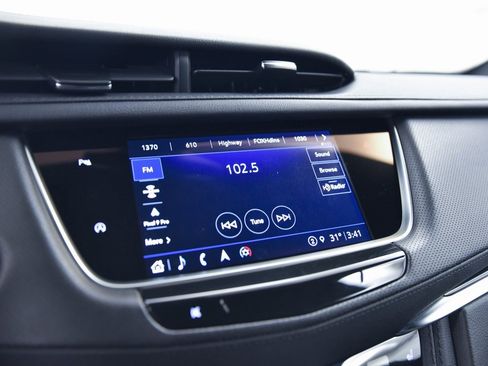 Certified 2025 Cadillac XT5 Premium Luxury image 18