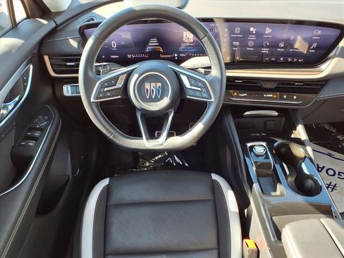 Used 2025 Buick Envision Sport Touring image 3