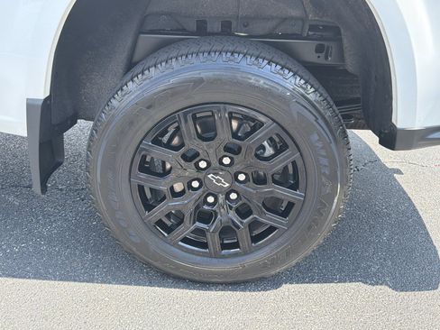 Used 2026 Chevrolet Colorado W/T w/ WT Custom Package AWD/4WD image 19