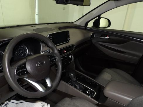Used 2019 Hyundai Santa Fe SE w/ Cargo Package FWD image 11