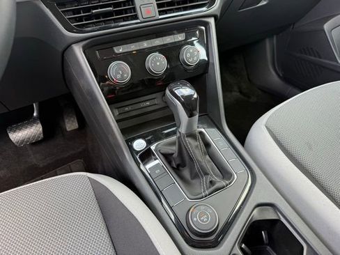 Certified 2024 Volkswagen Taos S AWD/4WD image 18