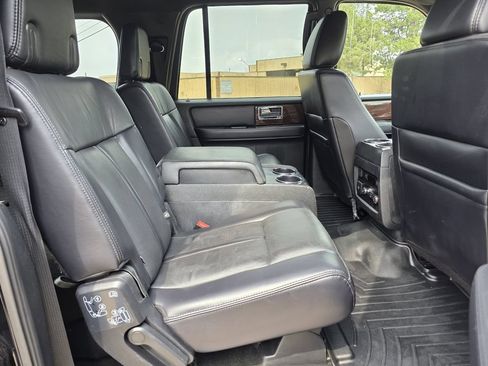 Used 2017 Lincoln Navigator L Select AWD/4WD image 23