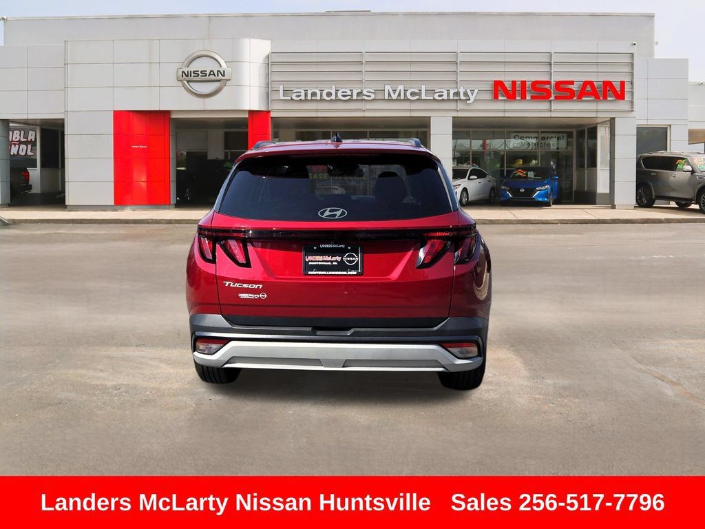 Used 2025 Hyundai Tucson SEL FWD image 5