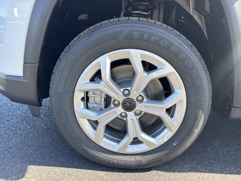 New 2026 Jeep Compass Latitude AWD/4WD image 3