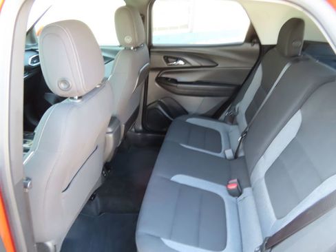 Certified 2023 Chevrolet TrailBlazer LT w/ Convenience Package image 25