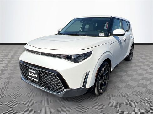 New 2025 Kia Soul EX image 3