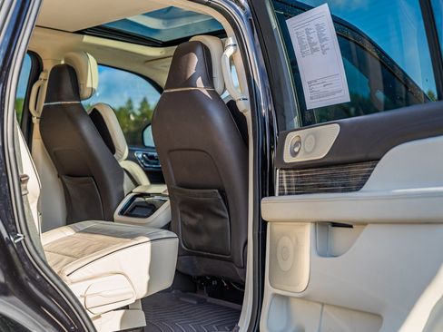 Used 2022 Lincoln Navigator Black Label image 20