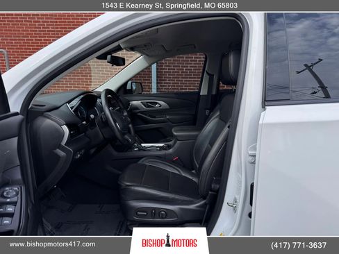 Used 2020 Chevrolet Traverse RS image 25