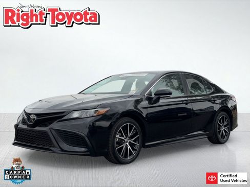 Certified 2023 Toyota Camry SE w/ Blackout Package (TMS) image 1