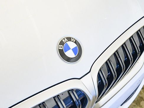 New 2026 BMW 330i xDrive Sedan w/ Premium Package image 8