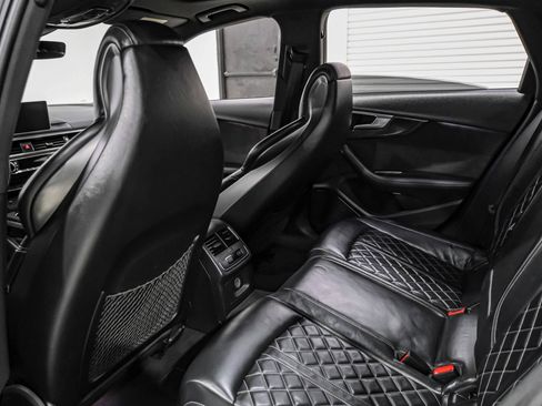 Used 2018 Audi S4 Prestige w/ Prestige Package image 41